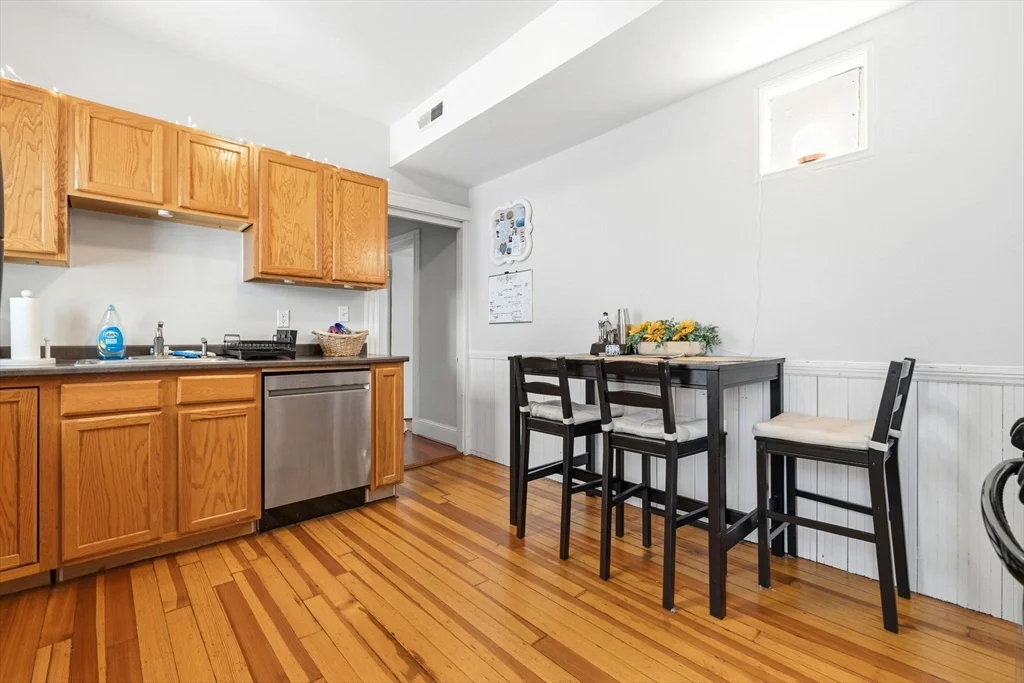 225 L St, South Boston
