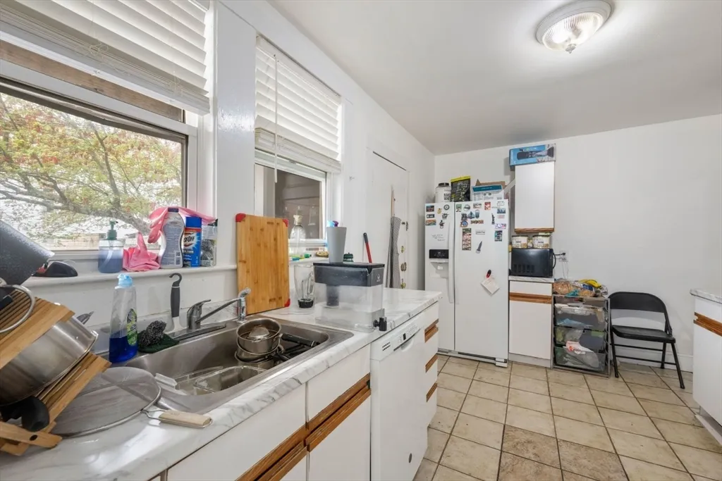 18 Claymoss Rd, Brighton