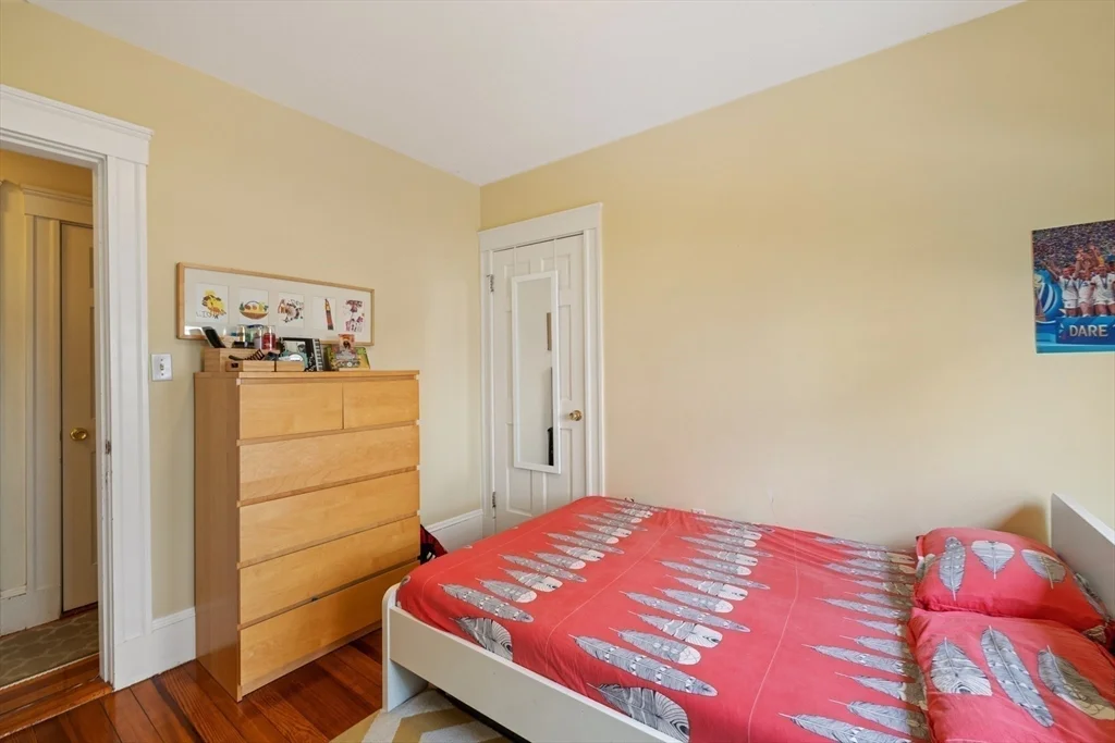 29 Worcester St, Belmont