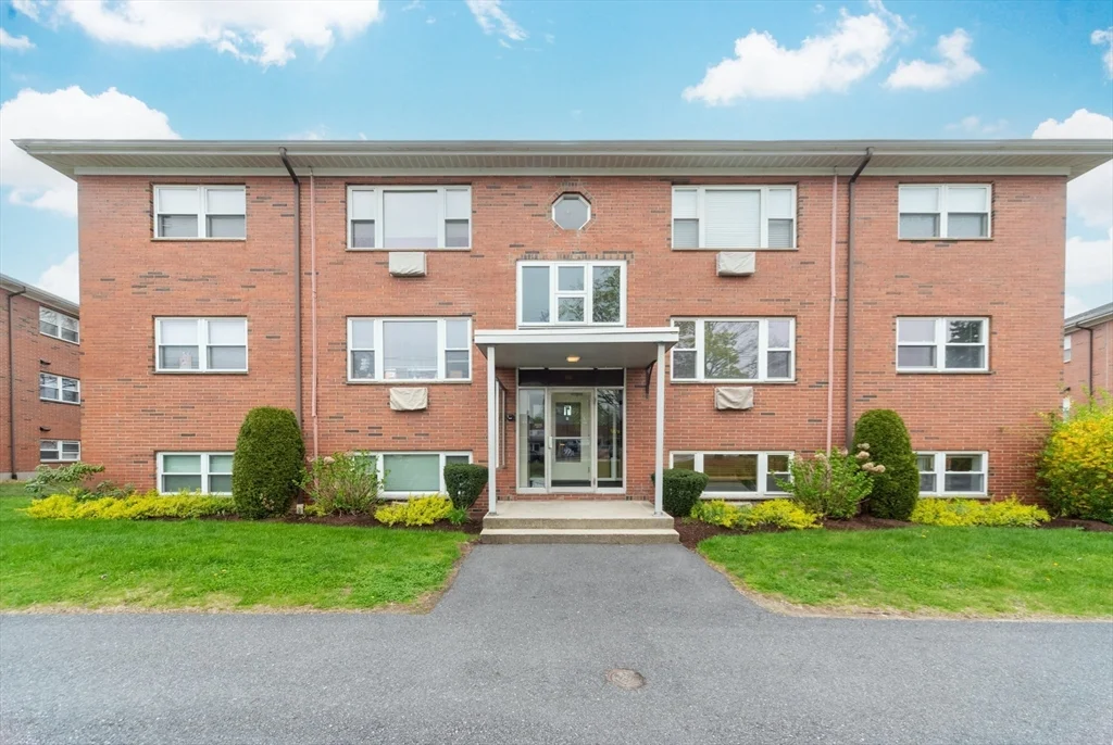 41 Warren St, Waltham