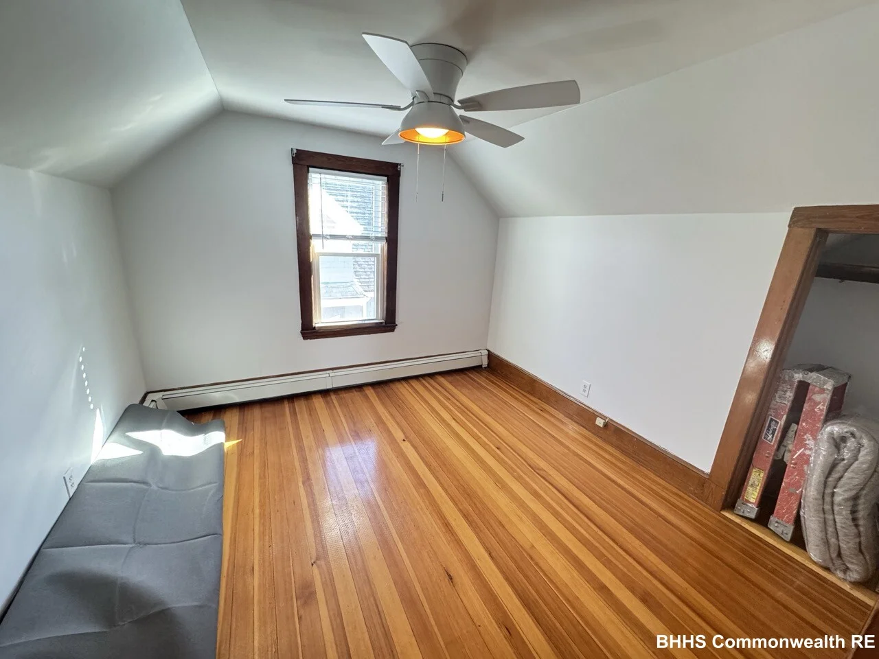 27 Lloyd Rd, Watertown