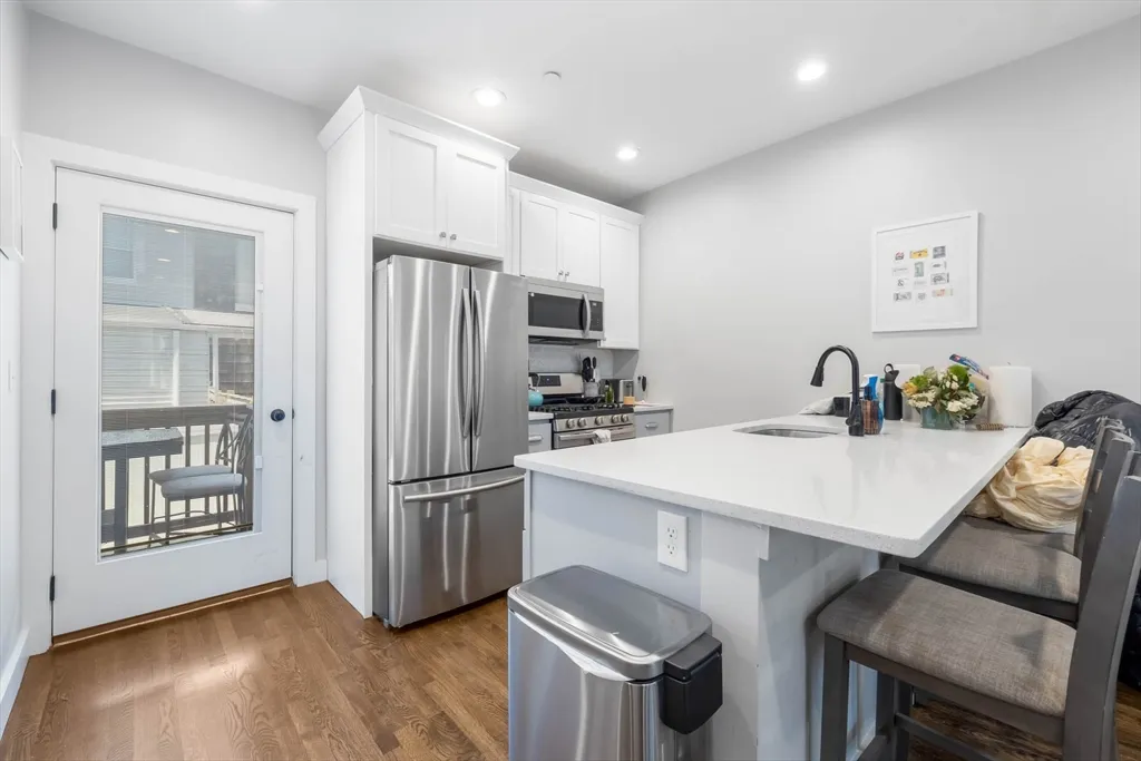 20 Grimes St, South Boston