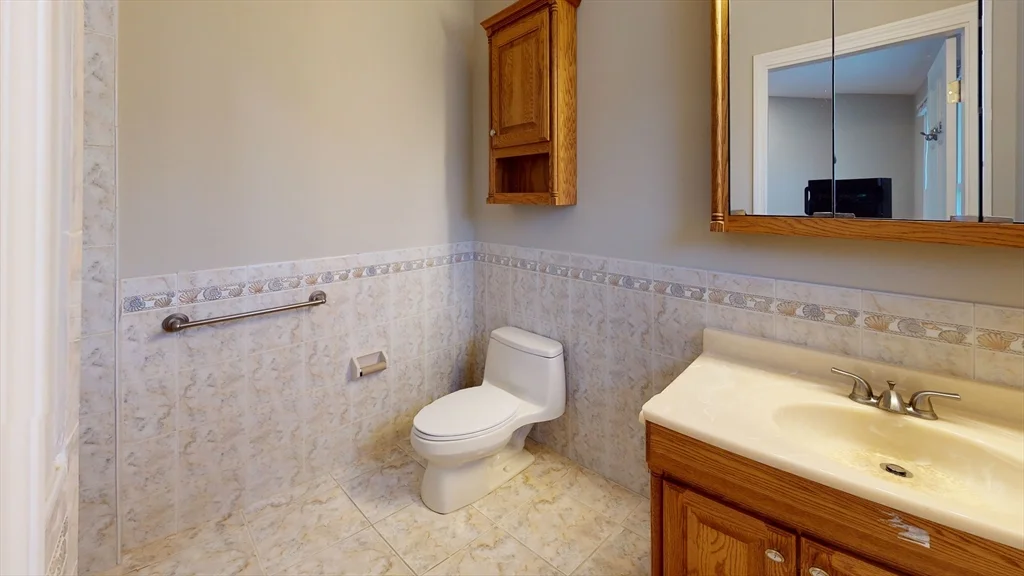 72-74 Harlow, East Arlington