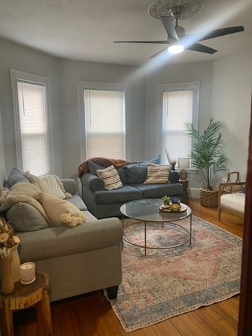 699 E 7th St, South Boston