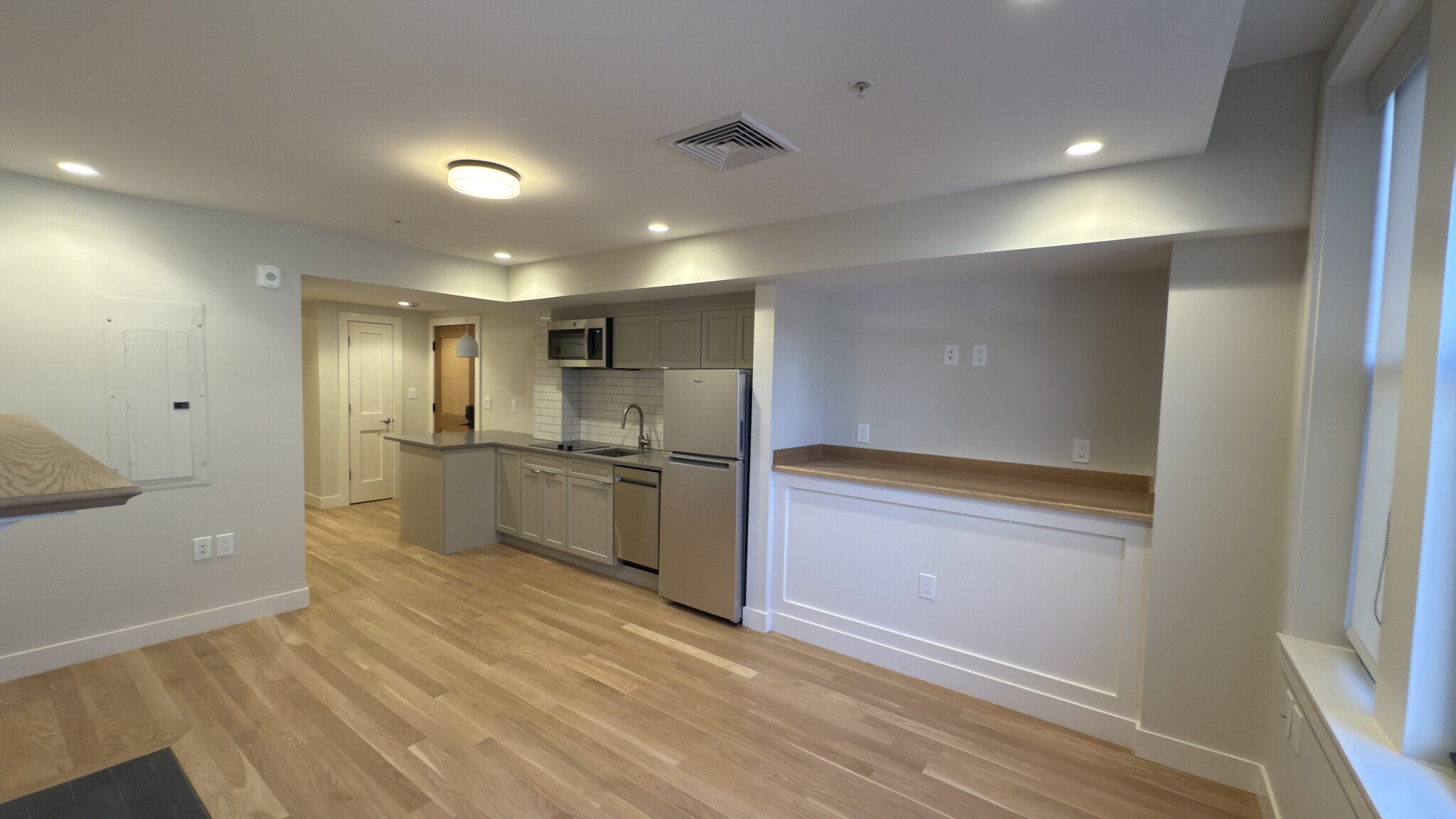 48 Jfk, Harvard Square