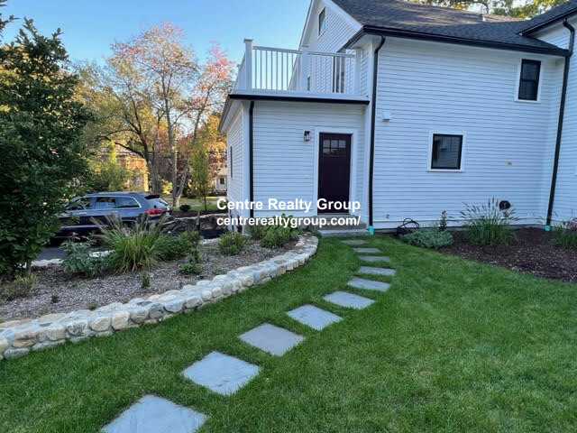 769 Watertown St, Nonantum