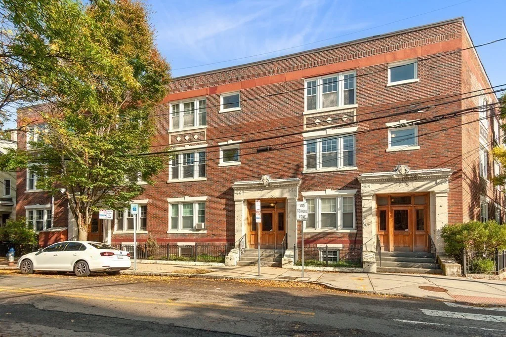 268 Windsor, The Port