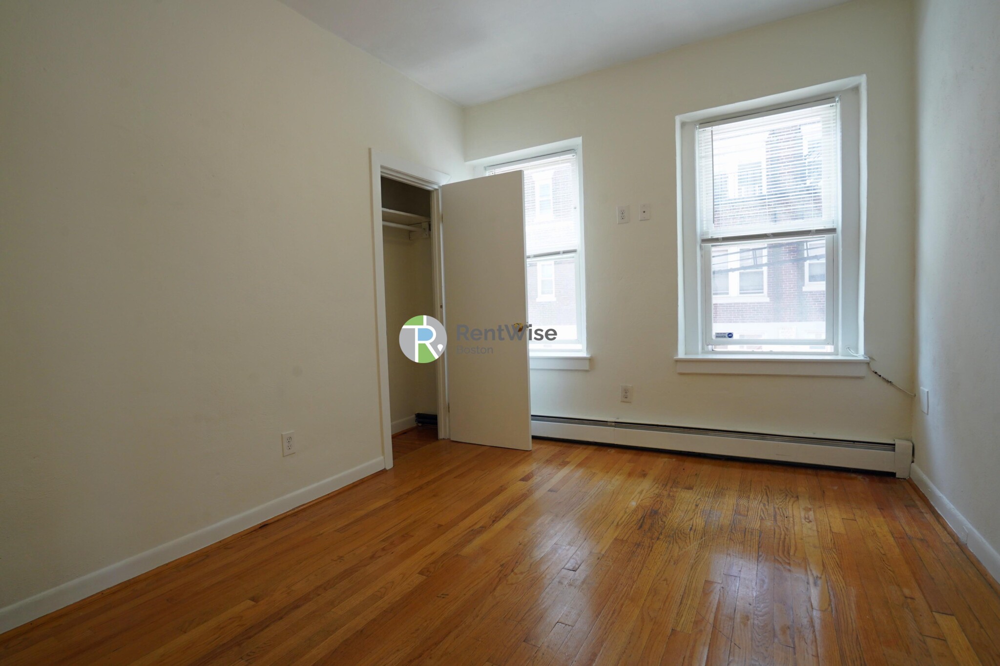 1322 Commonwealth Ave, Brighton