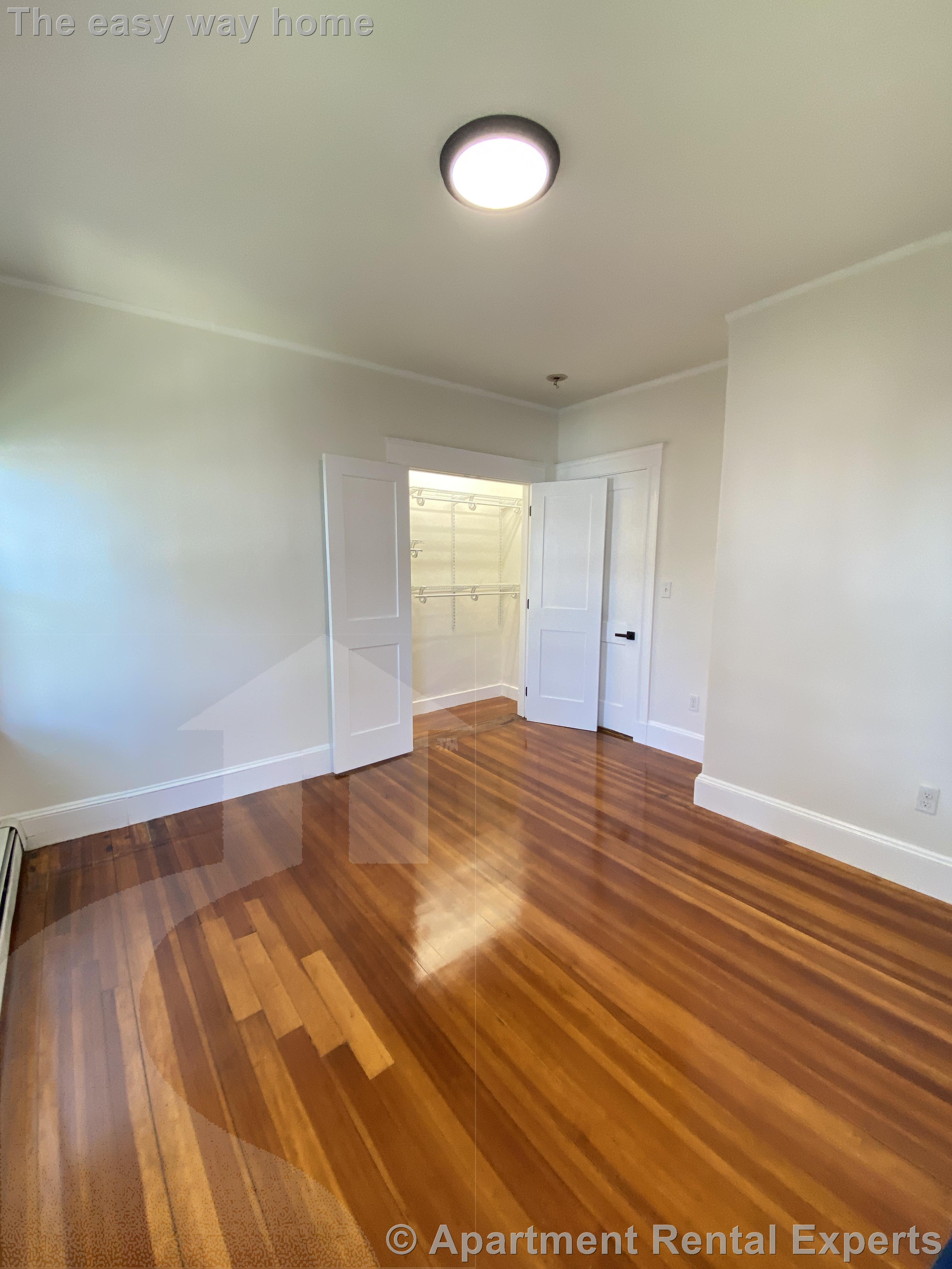 126 Winsor Ave, Watertown Center