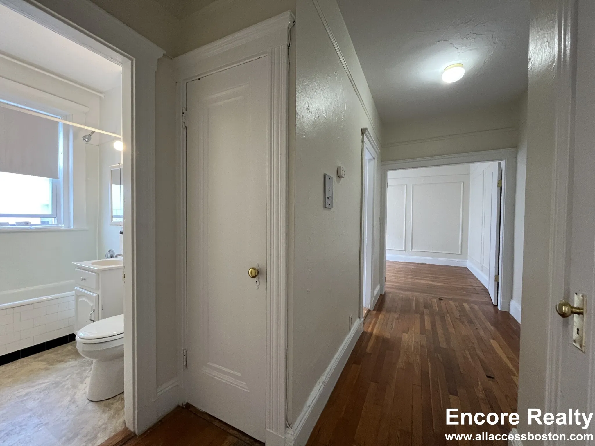 1687 Commonwealth Ave, Brighton