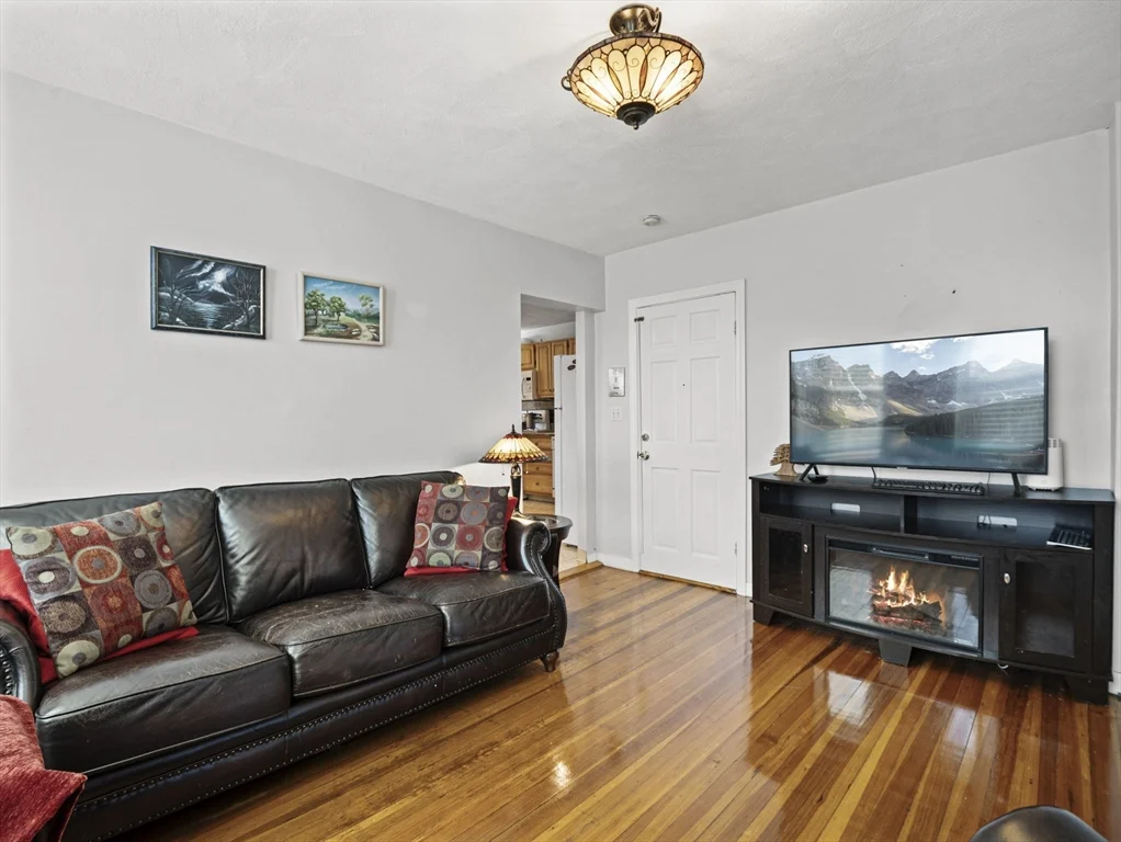 95 Florida St, Dorchester