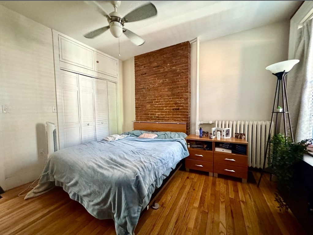 73 Charles St, Beacon Hill