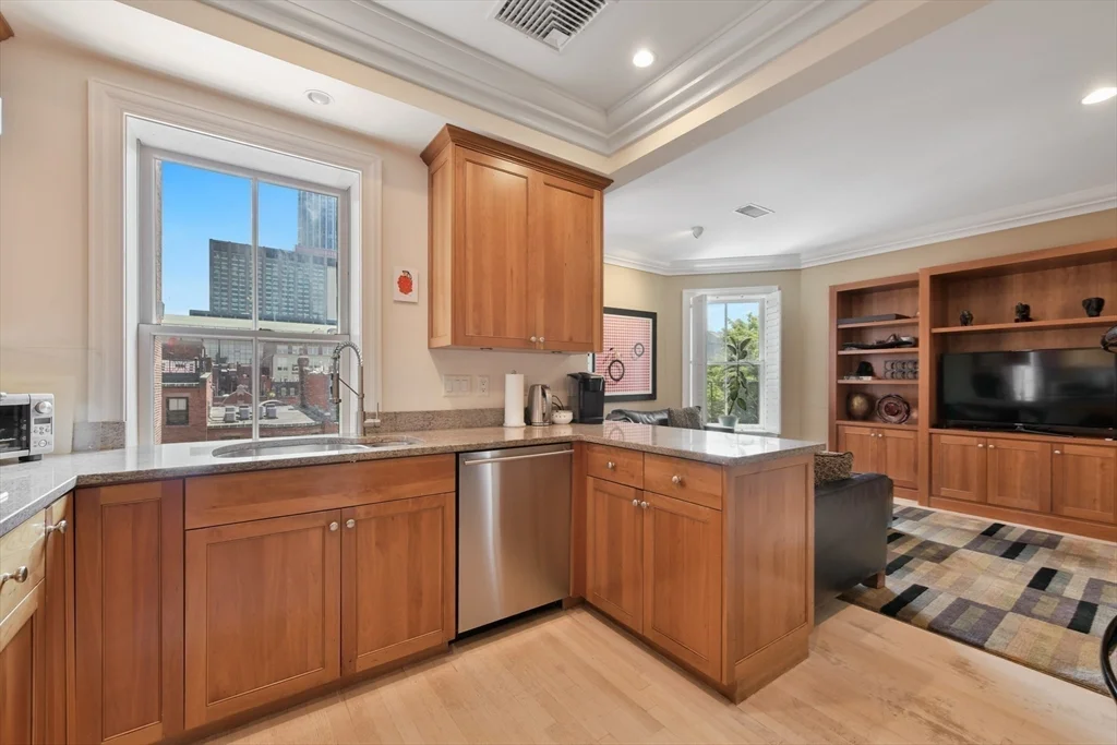 294 Commonwealth Ave, Back Bay