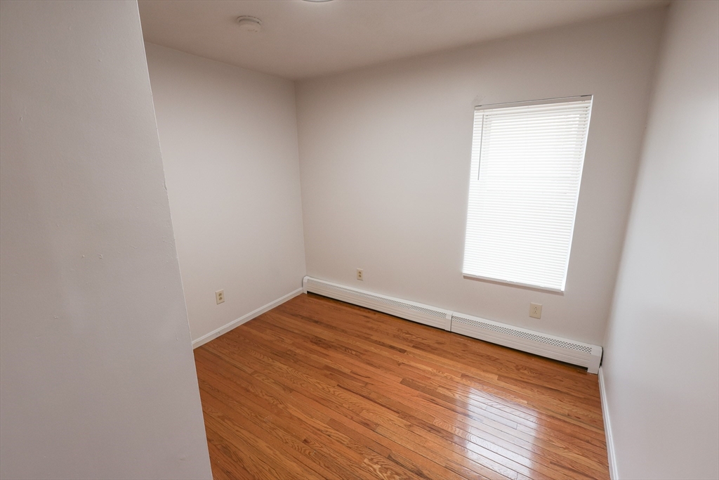 61 Saint James St, Roxbury