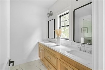 453 Albemarle, Newton