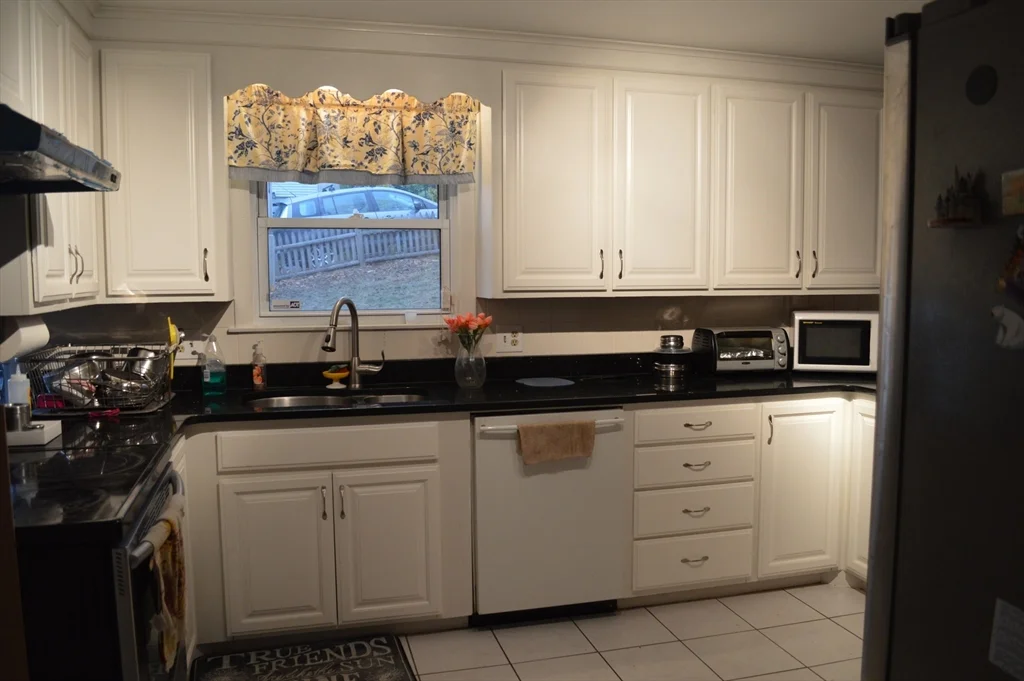 23 O'neil Dr, Westborough