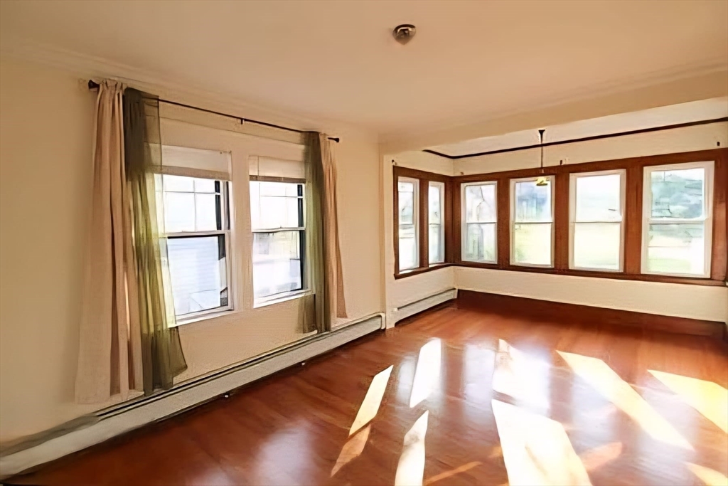 35 Commonwealth St, Watertown