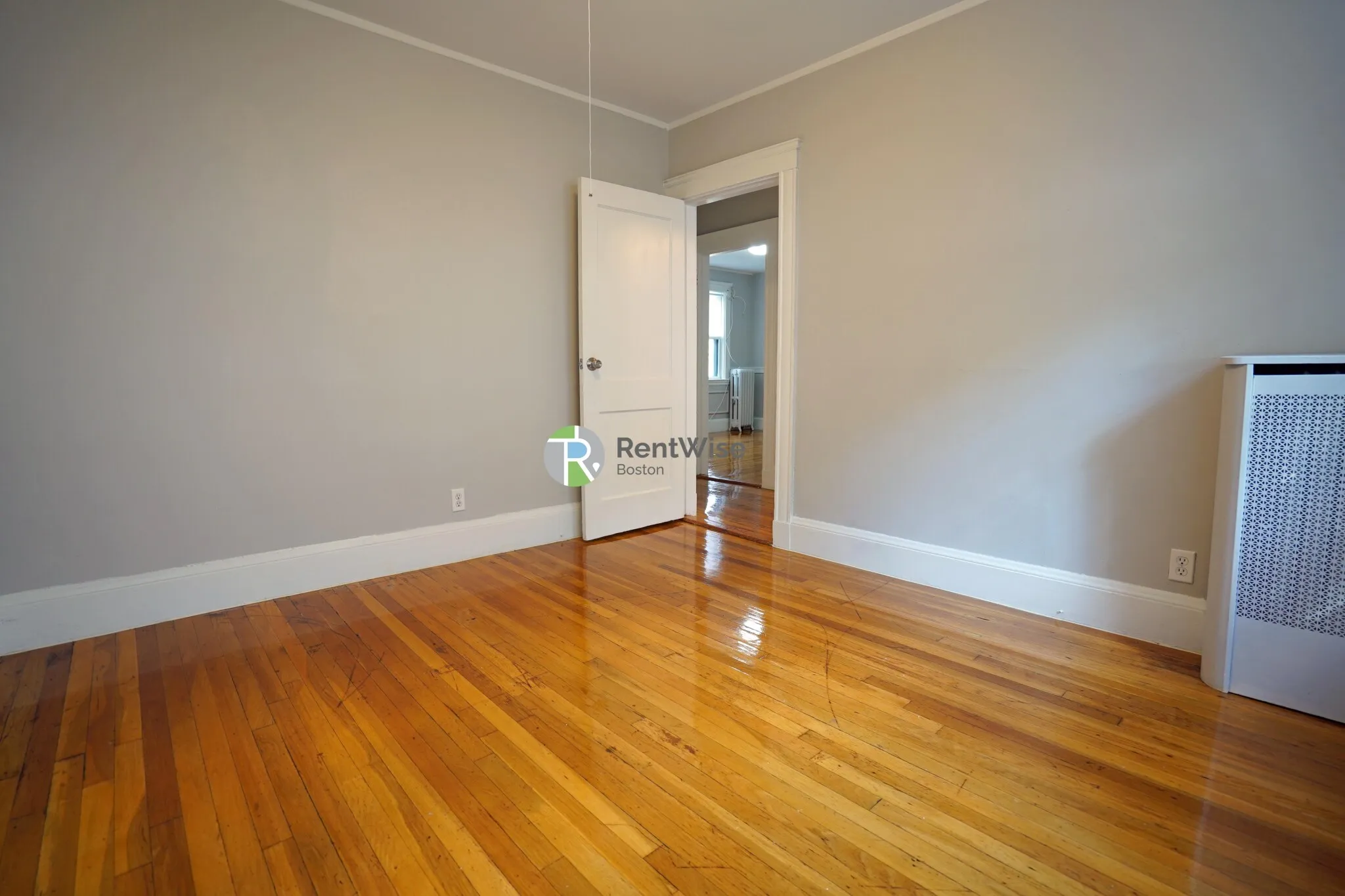 136 Arlington St, Oak Square