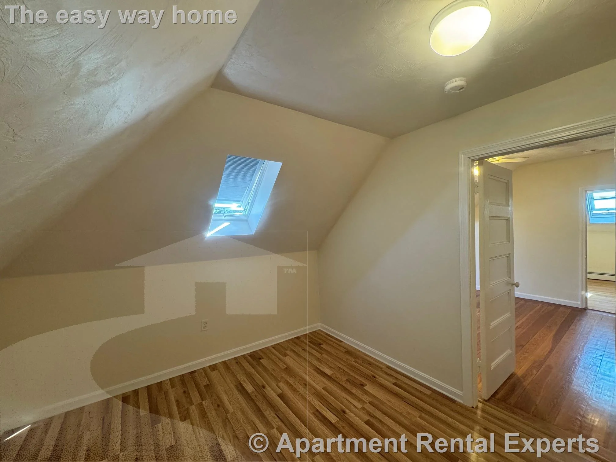 454 Broadway, Magoun Square