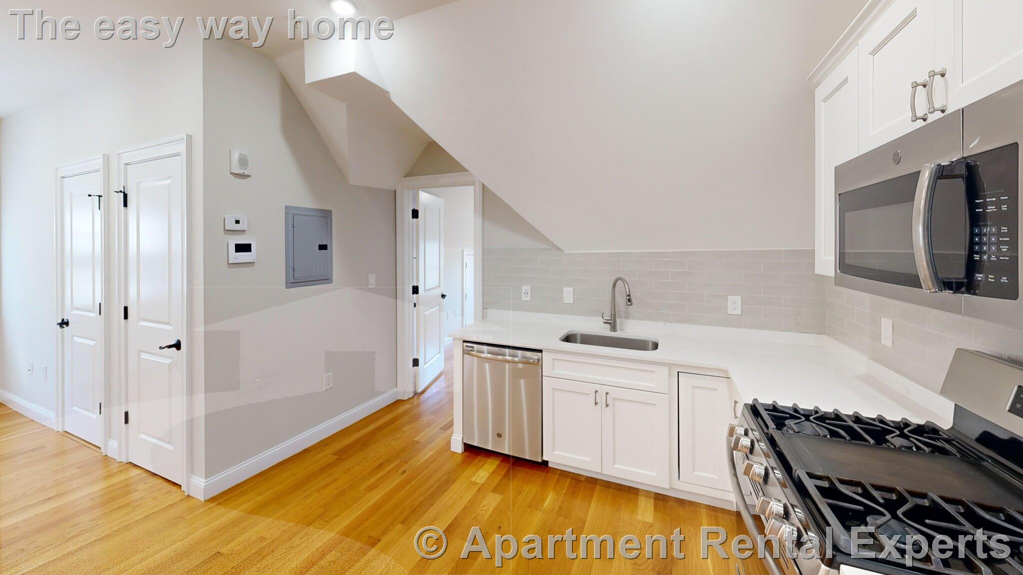 62 Gordon St, Allston