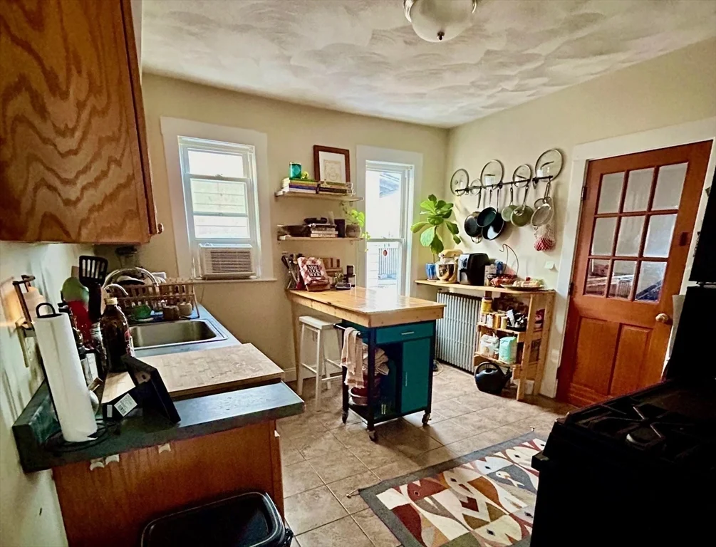 11 Heath, Somerville