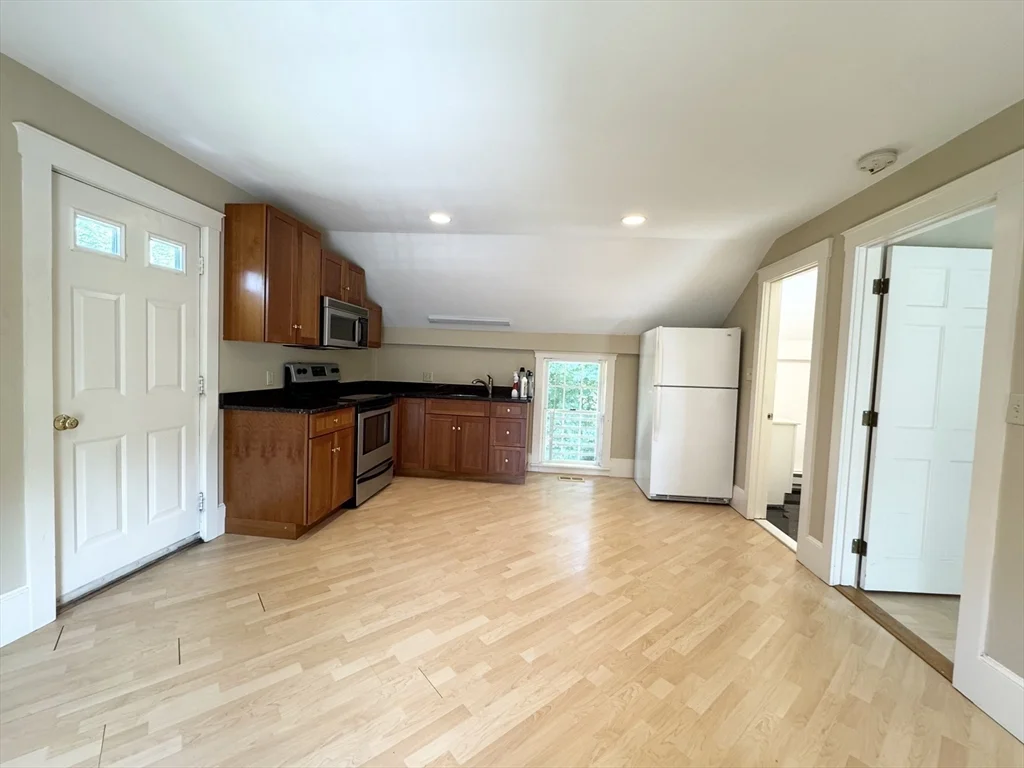 344 Lowell St, Lexington