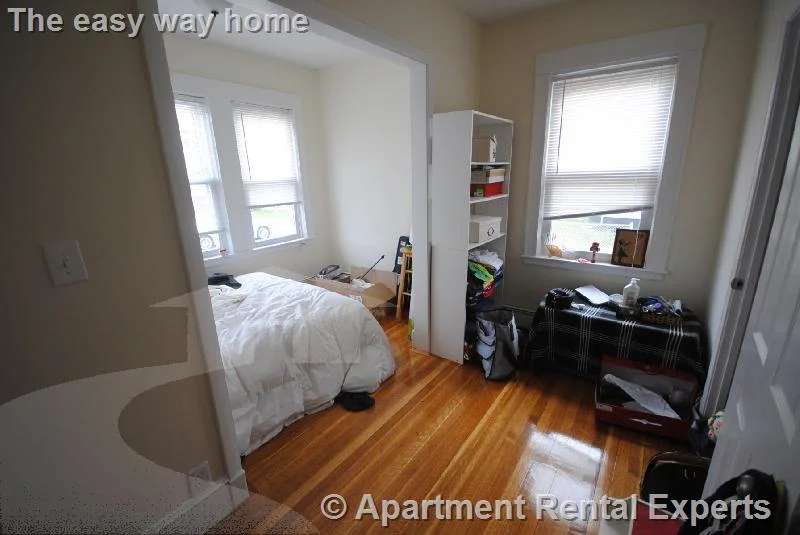 15 Taylor St, Tufts