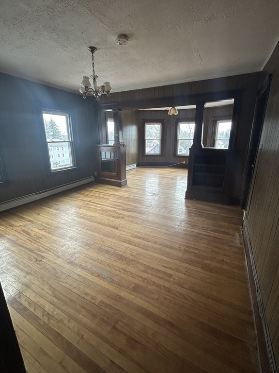 1302 Main St, Worcester