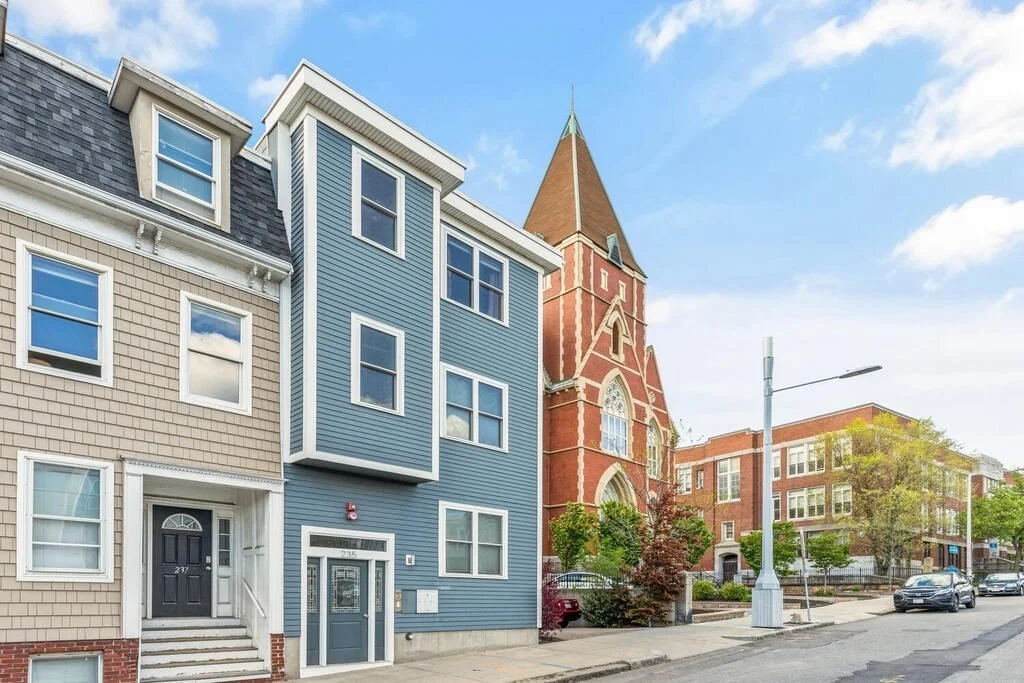 235 Dorchester St, South Boston