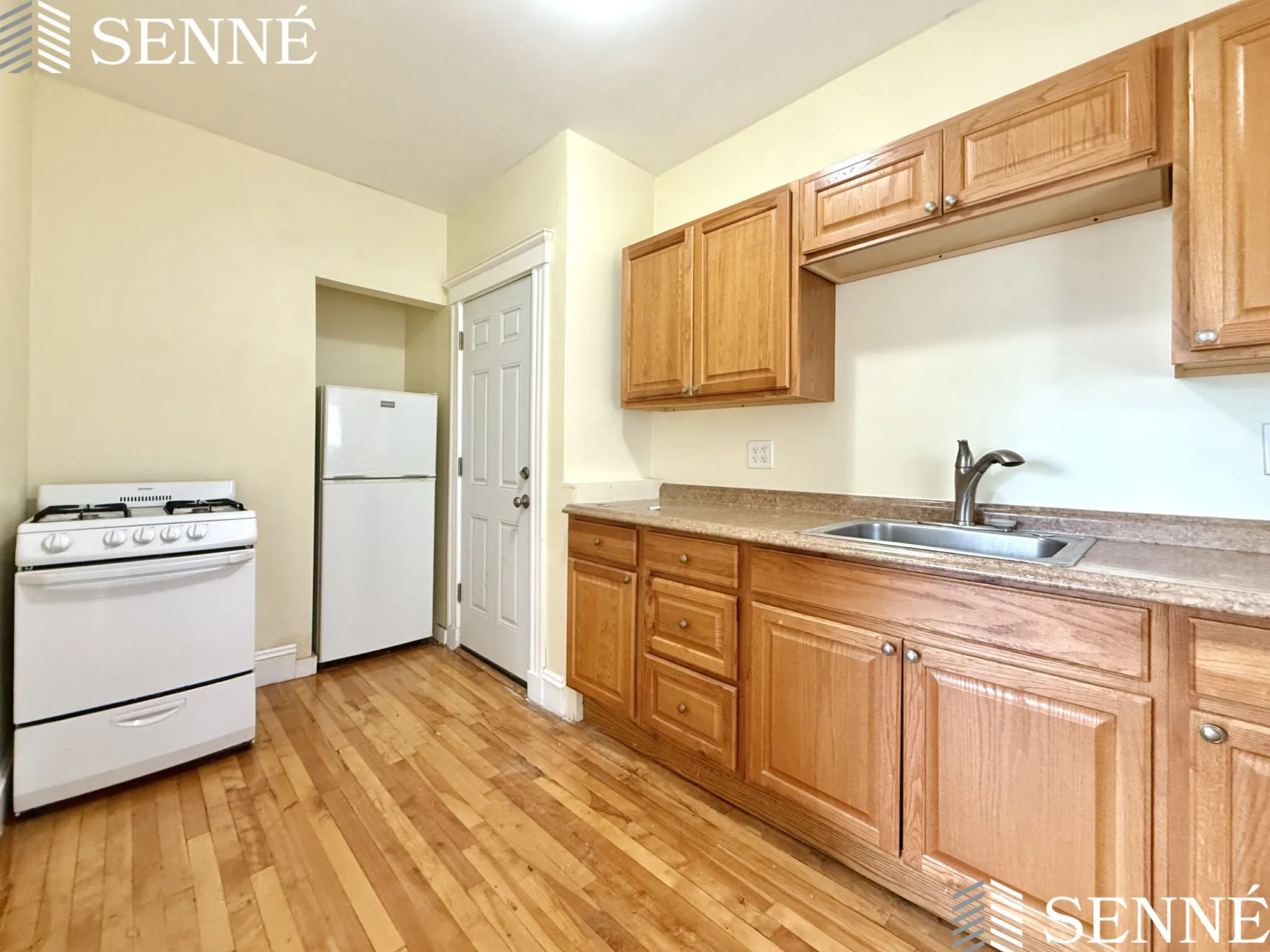 465 Broadway, South Medford