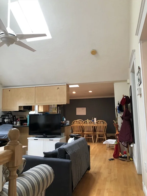 118 Sherman St, Neighborhood Nine