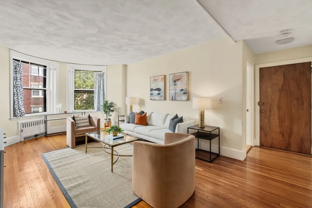 37 Saint Paul St, Coolidge Corner