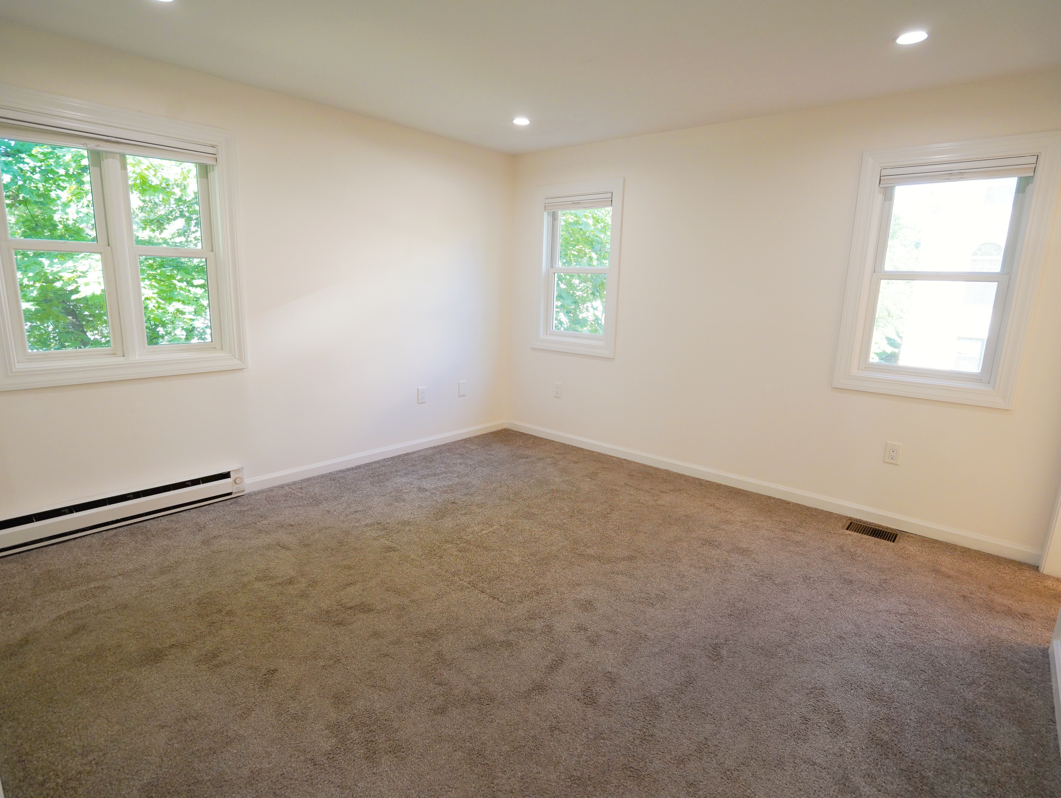 1 Angela Ln, Watertown