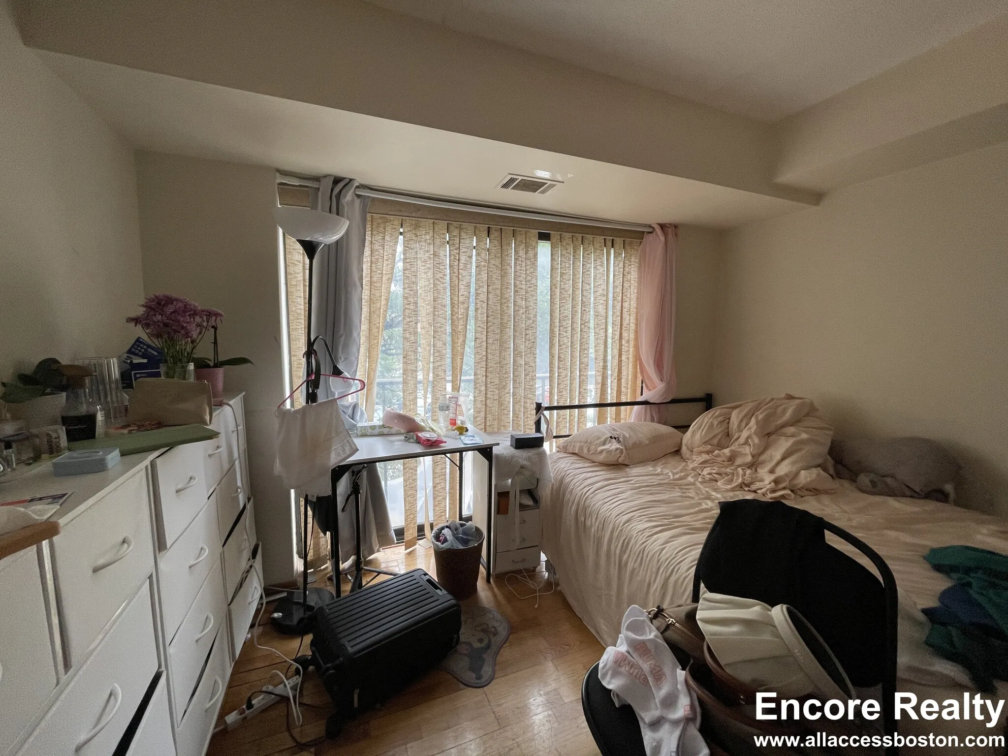 1243 Beacon St, Coolidge Corner