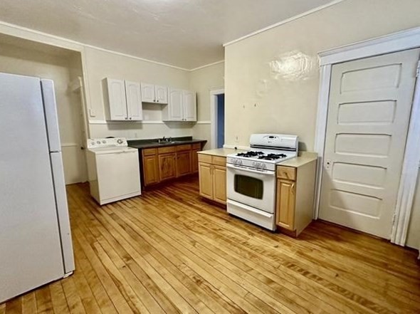 95 May St, West Side