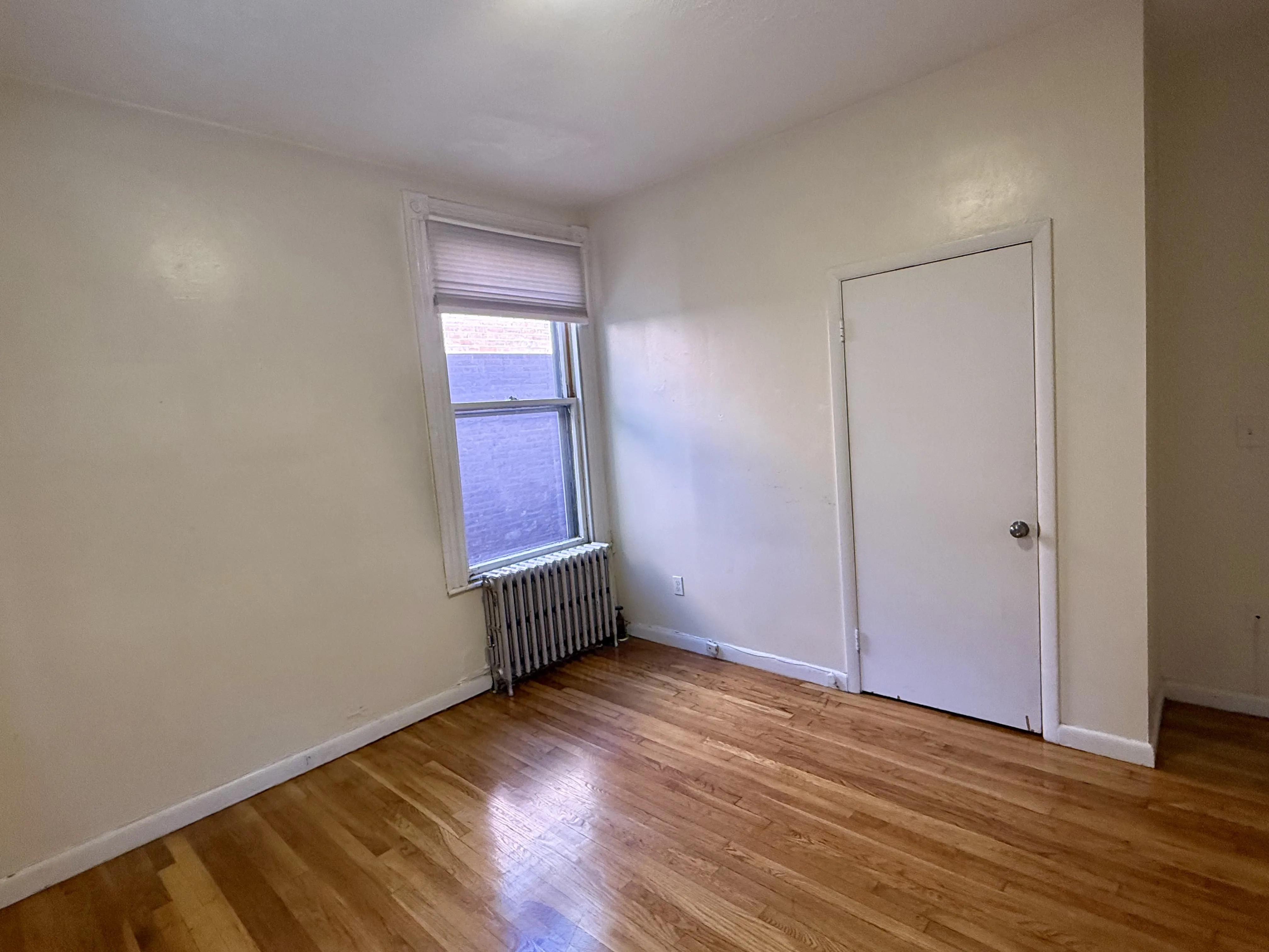 295 Newbury St, Back Bay