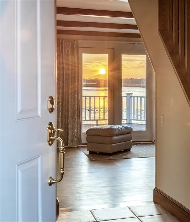 33 Eagle Hill Rd, Great Neck