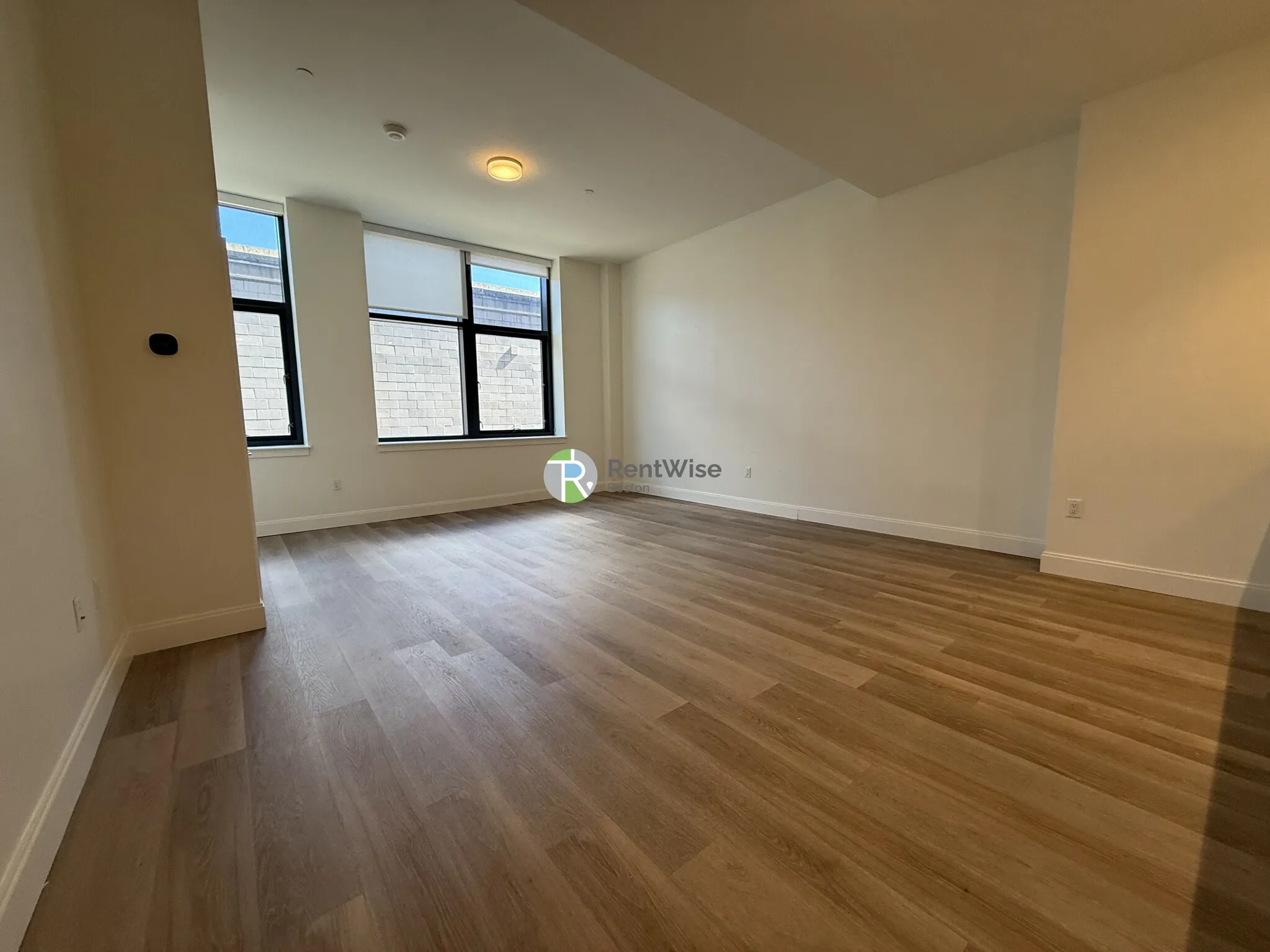 1079 Commonwealth Ave, Allston