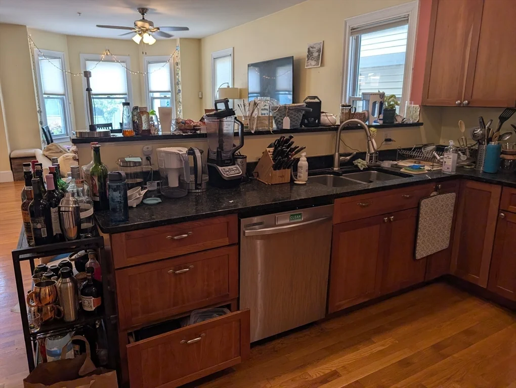 40 Prince St, Cambridgeport