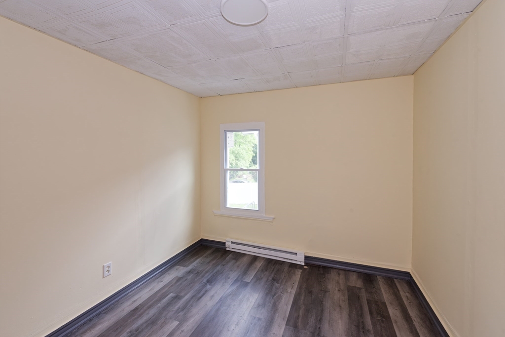 1143 Grafton St, Worcester