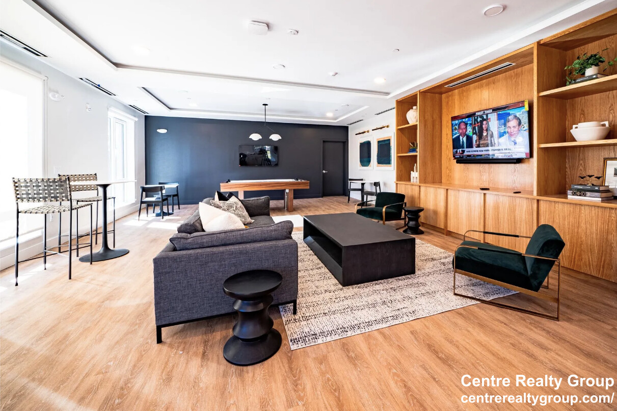 289 Walk Hill St, Roslindale