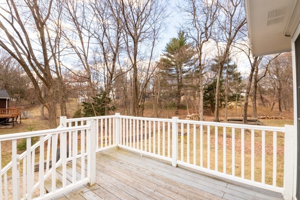 22 Livoli Rd, Framingham