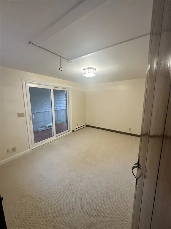 206 R Mill St, Randolph