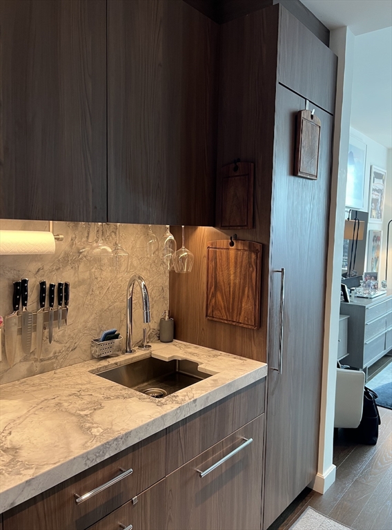 430 Stuart St, Back Bay