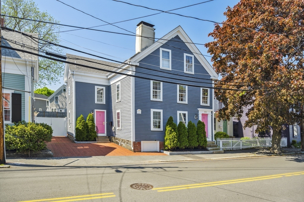 101 Elm St, Marblehead