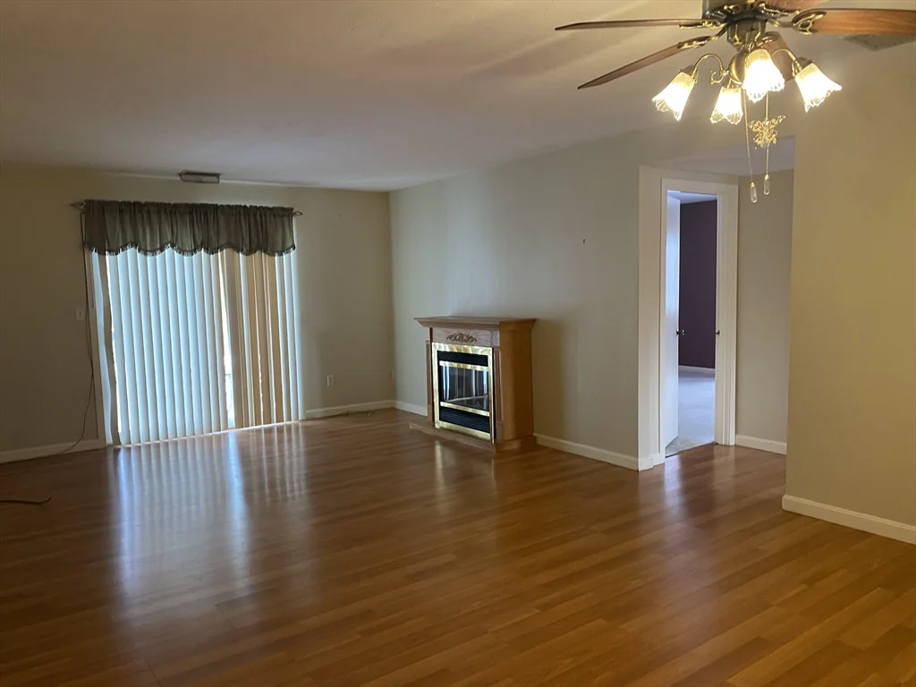 330 Sunderland Rd, Worcester