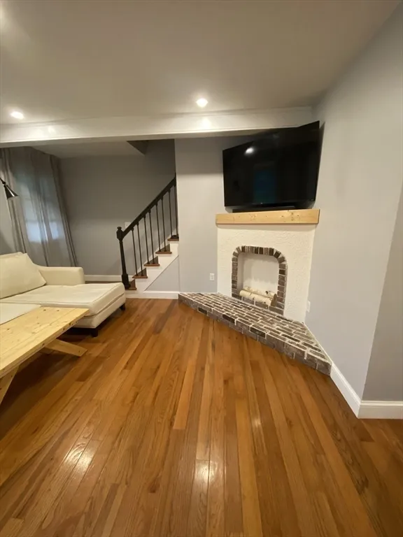 656 Grove St, Worcester