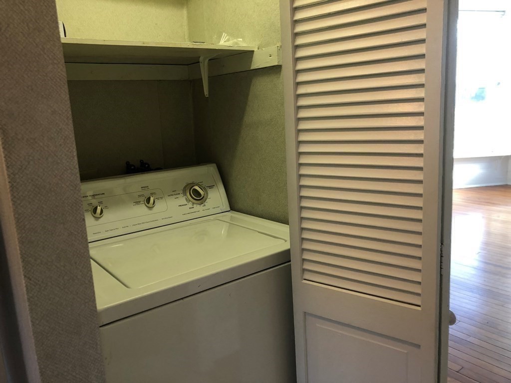 44 Hayden Rowe, Hopkinton