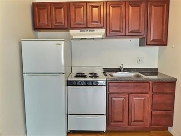 1039 Commonwealth Ave, Allston