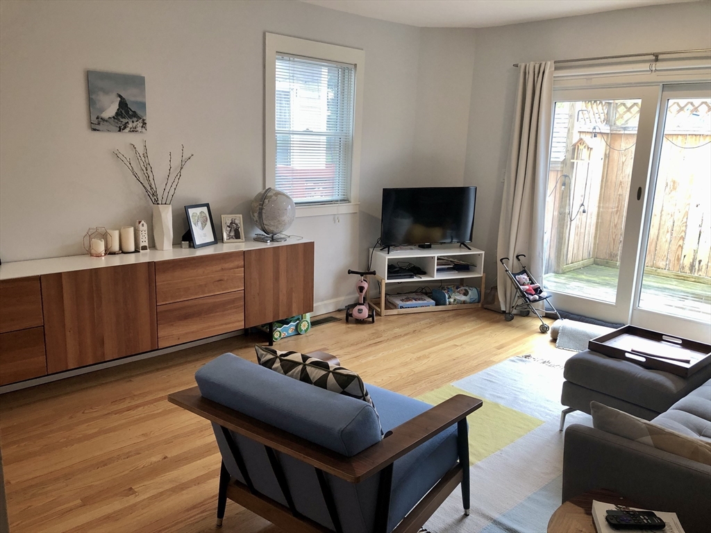 454 Franklin St, Riverside